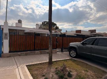 Casa de 1 ambiente, Nueva Ciudad · Casa con Quincho y Pileta