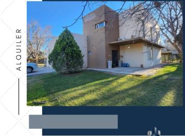 Casa de 4 ambientes, Neuquén · Se Alquila Casa | Barrio Privado Fincas del Nogal – Neuquén Capital