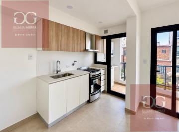 Departamento · 50m² · 2 Ambientes · Departamento 1 Dormitorio con Balcón Al Frente en Venta - La Plata