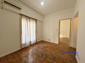 Departamento · 38m² · 2 Ambientes · Azcuenaga Al 0| Balvanera | Depto. 2 Amb, Amplio y Luminoso! a m de Av Rivadavia | Alquiler