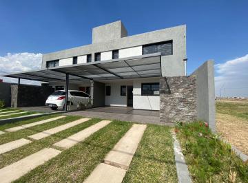 Casa · 150m² · 4 Ambientes · 1 Cochera · Alquiler| Duplex 3 Dorm. en Solares de Manantiales - Tho
