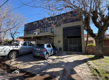 Bodega-Galpón · 800m² · Galpón a La Venta en Calle 526 E/ 14 y 15