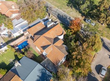 Casa · 180m² · 6 Ambientes · 2 Cocheras · Casa - Troncos del Talar - Venta