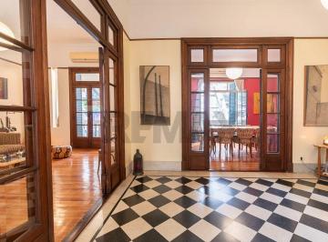 PH · 184m² · 5 Ambientes · PH Único con Quincho y Terraza - Villa Crespo.