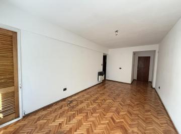 Departamento · 80m² · 5 Ambientes · Departamento 3 Dorm. - Centro