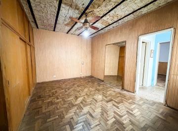 Casa · 68m² · 4 Ambientes · Venta - Casa de Pasillo - Nuestra Señora de Lourdes