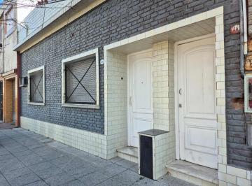 PH · 83m² · 3 Ambientes · Venta PH 3 Amb Patio y Terraza Oportunidad