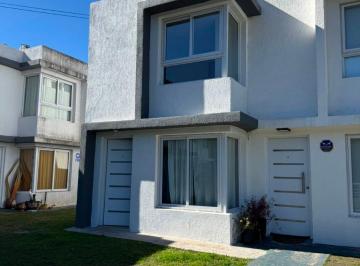 PH de 4 ambientes, La Calera · Venta Duplex en Housing - La Calera, Miguel de Cervantes 950