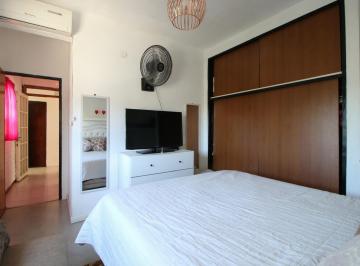 Departamento · 56m² · 3 Ambientes · 3 Cocheras · Venta Departamento 3 Amb C/ Baulera y Lugar Guarda Coches - Moron - Apto Credito