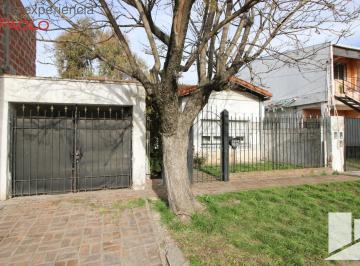 Casa · 88m² · 3 Ambientes · 1 Cochera · Venta Casa 3 Ambientes C/ Cochera - Ituzaingo - Acepta Permuta