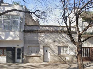 Casa · 91m² · 4 Ambientes · Casa en Venta a Reciclar | Lote Propio con Patio y Parrilla | Villa Urquiza