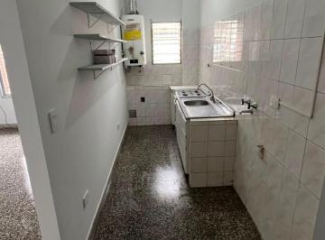 PH de 2 ambientes, Floresta · PH - Sin Expensas - 45 m² Muy Buen Estado