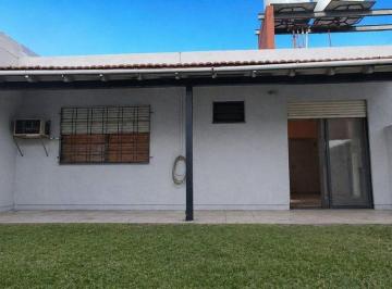 Casa · 85m² · 3 Ambientes · Depto 3 Amb. Pb. Jardin y Parrilla