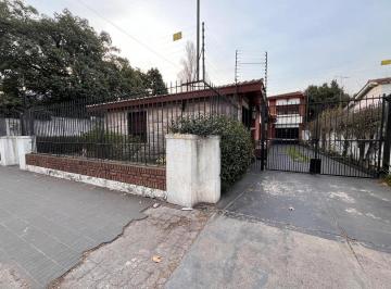 Casa · 472m² · 5 Ambientes · 6 Cocheras · Casa en Venta - Castelar Norte