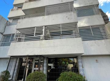 Departamento · 42m² · 3 Ambientes · 1 Cochera · Venta Departamento 3 Ambientes con Espacio Guardacoche en San Cristobal