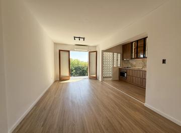 Departamento · 60m² · 3 Ambientes · 1 Cochera · Oportunidad Venta Depto 3 Amb Super Luminoso Remodelado 100% Vicente Lopez