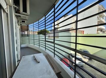 Departamento · 40m² · 2 Ambientes · Alquiler | Departamento 2 Ambientes con Amplio Balcón | Apto Profesional | Monte Castro