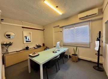 Oficina comercial · 900m² · Alquiler Oficinas/depostio Comercial de Tres Plantas |chacarita | con Entrada Para Camionetas