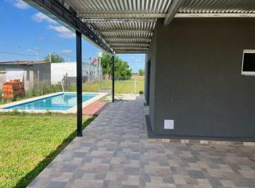 Casa · 65m² · 2 Ambientes · 2 Cocheras · Casa en Punta Chacra