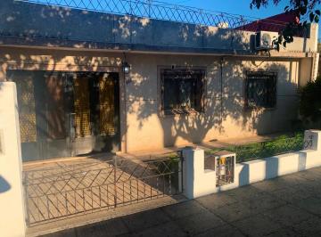 Casa · 80m² · 5 Ambientes · 1 Cochera · Casa en Venta Ituzaingo Norte