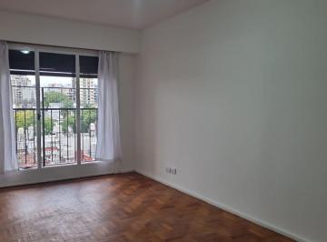 Departamento · 61m² · 3 Ambientes · Alquiler 3amb Luminoso Flores Norte