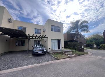 Casa · 126m² · 4 Ambientes · 2 Cocheras · Venta Casa 4 Ambientes en California Village