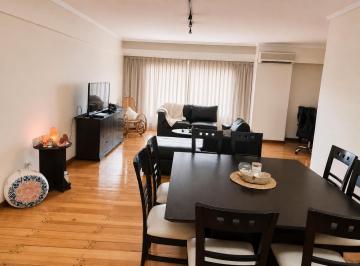 Departamento de 4 ambientes, Villa del Parque · Excepcional Departamento de 4 Amb. con Dependencia, con Detalles de Categoría. Dormitorio Principal