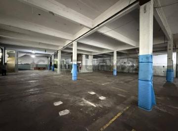 Bodega-Galpón · 956m² · Galpón Industrial en Alquiler en Florida Oeste (Vicente López) 956 m² Total