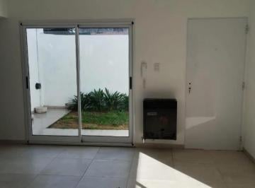 PH · 55m² · 3 Ambientes · PH en Venta - 2 Dorm. 1 Baño - 90 m - La Plata