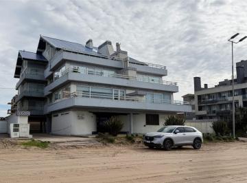 Departamento · 100m² · 5 Ambientes · 1 Cochera · Triplex en Alquiler Pinamar Centro Playa (Linea de Mar Norte)