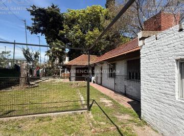 Quinta vacacional · 66m² · 4 Ambientes · 1 Cochera · Casa Quinta en Venta en Luis Guillón, Esteban Echeverría, G. B. a. Zona Sur