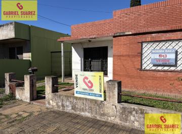 Casa · 99m² · 3 Ambientes · 5 Cocheras · Casa Techos de Losa - Entrada Pasante Auto - Terreno Libre - Apto Credito