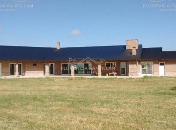 1831132268.jpg · Casa de 6 Ambientes con Cochera en Venta Ubicado en La Plata, G. B. a. Zona Sur