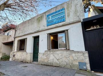 PH · 81m² · 4 Ambientes · PH Al Frente con Terraza Propia en Banfield Oeste