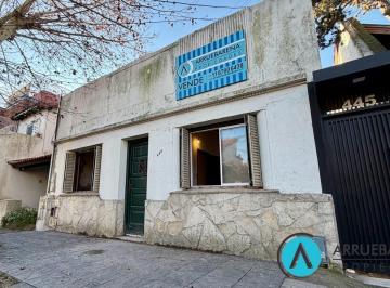 PH · 81m² · 4 Ambientes · PH Al Frente con Terraza Propia en Banfield Oeste