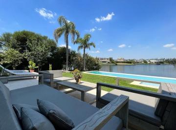 Casa · 300m² · 5 Ambientes · 1 Cochera · Casa en Alquiler en Los Alisos, Nordelta, Tigre
