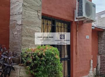 Casa · 328m² · 3 Ambientes · 2 Cocheras · Casa en El Cerrito