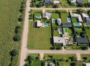 Terreno · 420m² · Lotes en Funes Town
