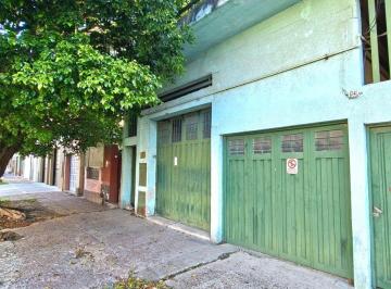 Bodega-Galpón , Lanús · Galpón de 155 m² Cub.