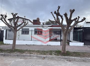 Casa · 97m² · 3 Dormitorios · 1 Cochera · Casa en Venta en Santa María de Punilla | Apta Crédito | Gas Natural | Ruta 38 | Ref 3149