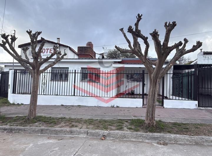 Casa · 97m² · 3 Dormitorios · 1 Cochera