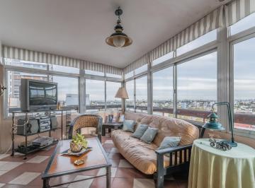 Departamento · 121m² · 4 Ambientes · 1 Cochera · Semipiso 4 Ambientes Piso 14 con Cochera en Villa Urquiza