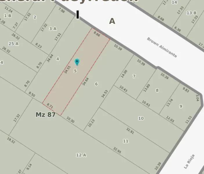 Lote en venta ubicado en Brown al 3000, entre La Rioja y Catamarca. A una cuadra de la Plaza Mitre.