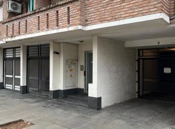 Garage · 11m² · Se Vende Cochera en Macro Centro de La Ciudad