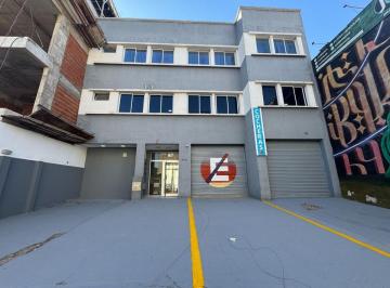 Edificio · 766m² · 20 Cocheras · Venta Edificio Comercial Estrenar Cocheras Merlo