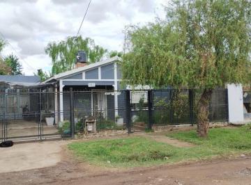 Casa · 115m² · 5 Ambientes · 2 Cocheras · Venta Casa 5amb C/cochera y Pileta Gral. Rodriguez