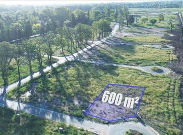 Terreno · 620m² · Venta de Lote en Barrio Privado La Estela Pilar