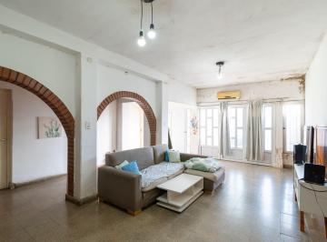 Casa · 102m² · 4 Ambientes · Casa con Pileta y Jardin - Baigorria