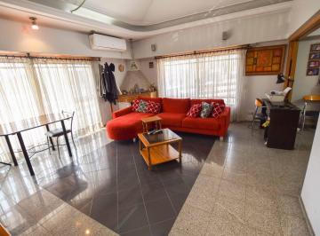 Casa · 339m² · 5 Ambientes · 1 Cochera · Venta Casa 3 Dorm. Cochera y Local Comercial