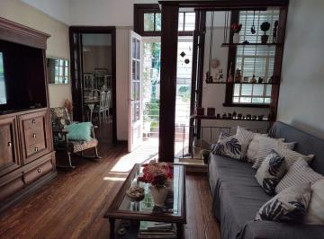 PH · 129m² · 6 Ambientes · Venta Casa Planta Alta Tres Dorm., Terraza